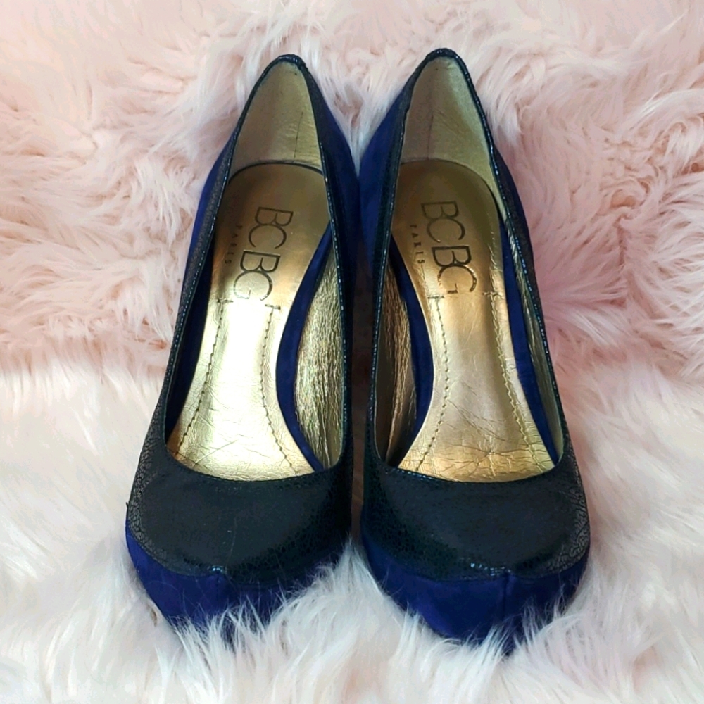 BCBG Paris Pamee sz 7 NWOT
